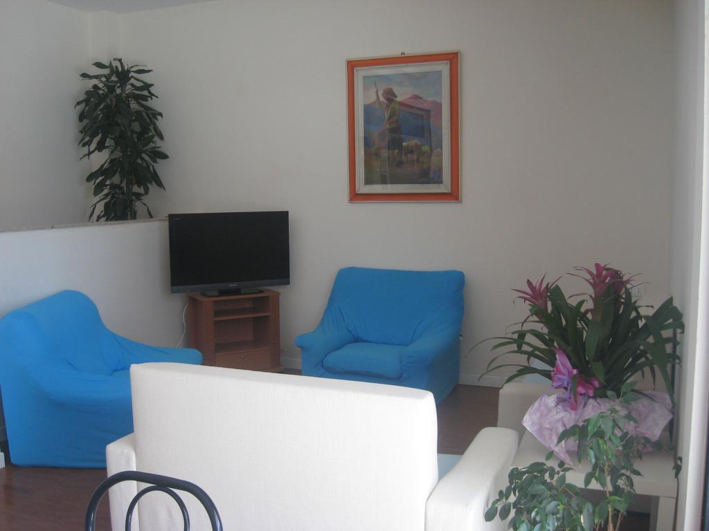 Hotel Cosmopolita Rimini Exterior photo